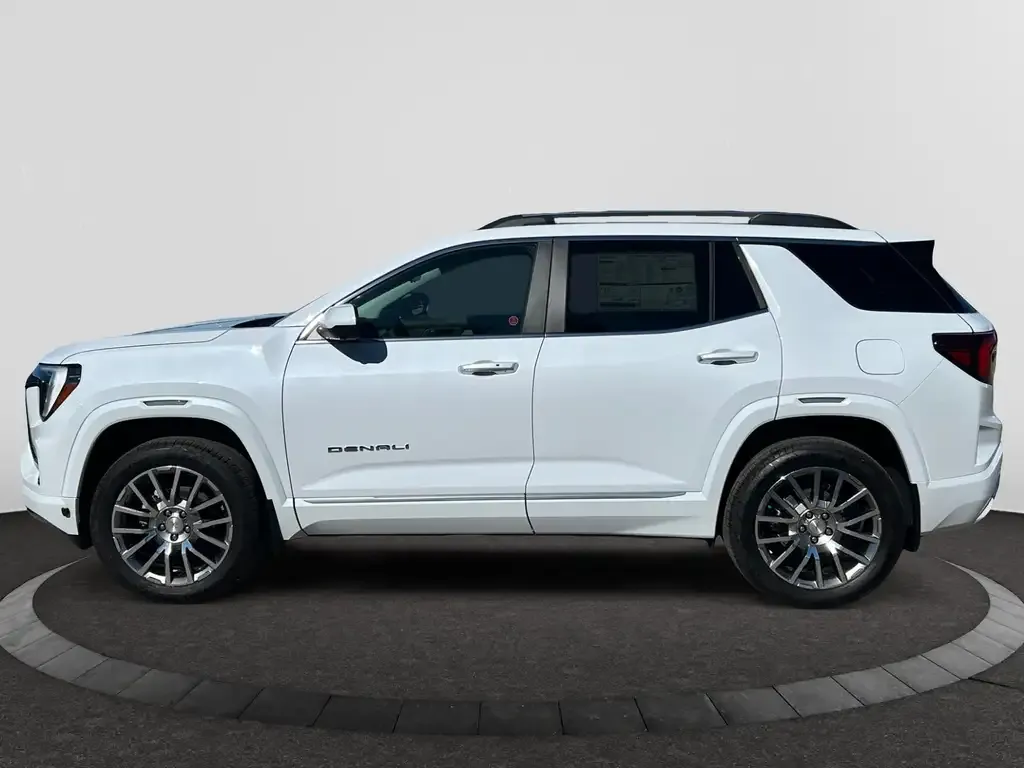 GMC Terrain 2027 photo 2
