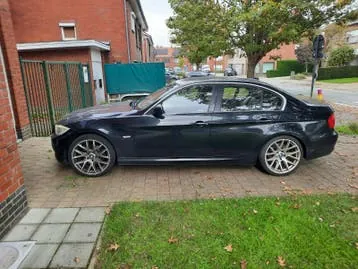 BMW E90