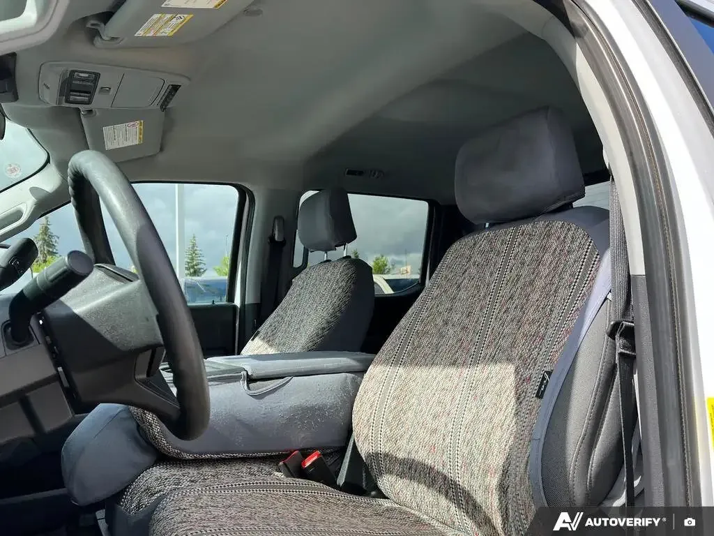 Ford F 350 2023 photo 3