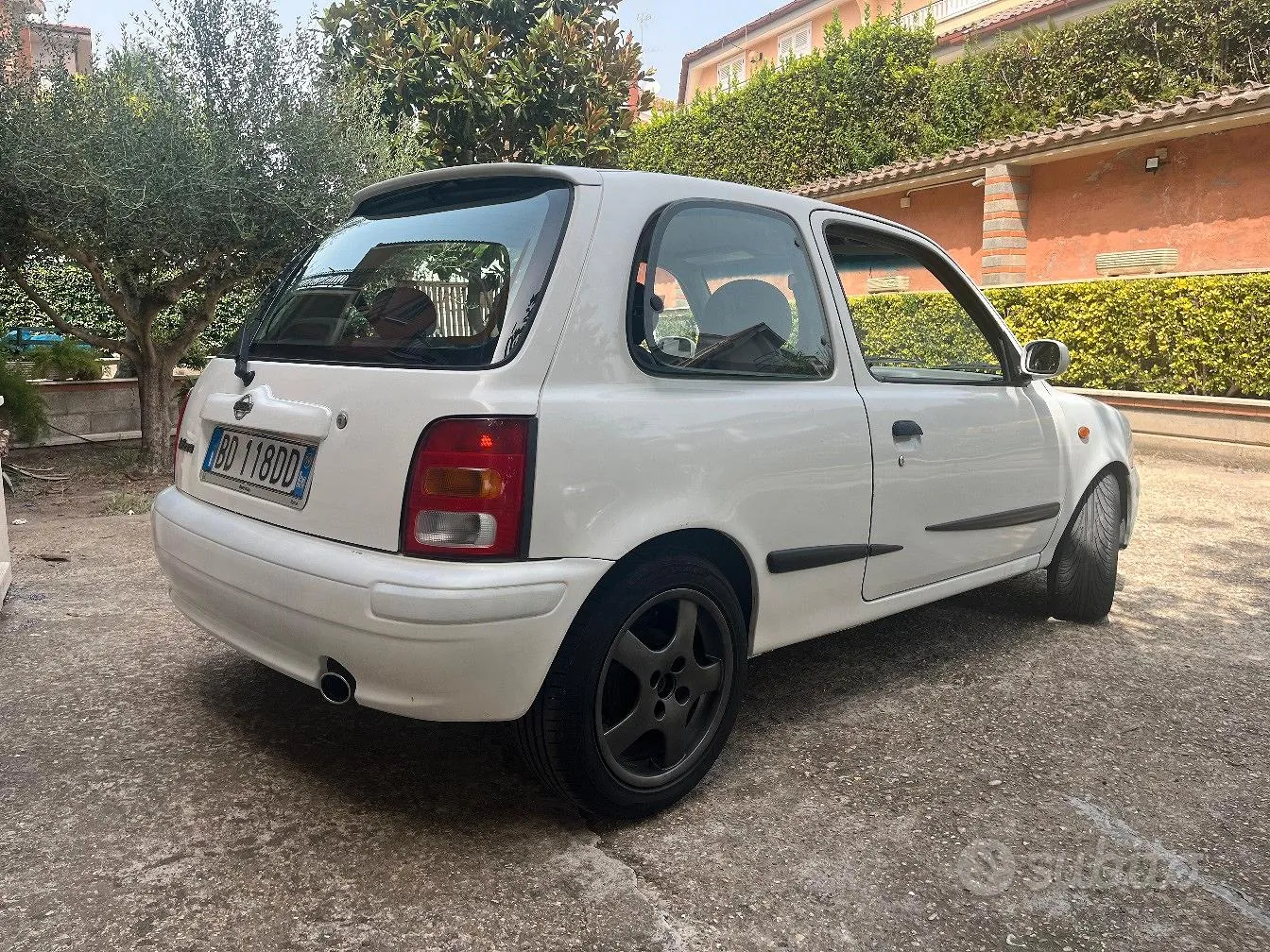 Nissan Micra 1999 photo 4