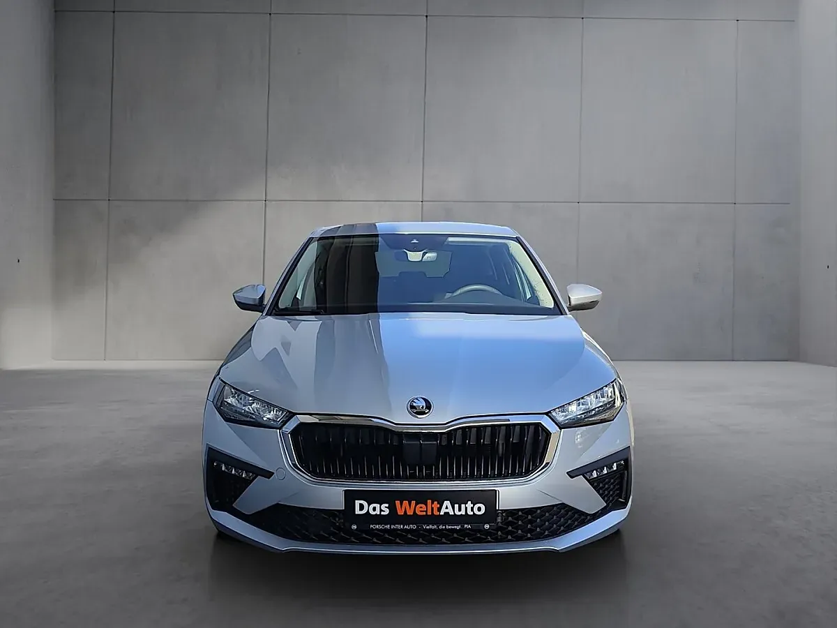 Skoda Scala 2024 photo 2