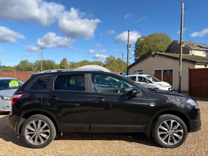Nissan Qashqai 2010 photo 5