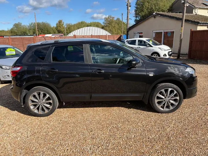 Nissan Qashqai 2010 photo 4