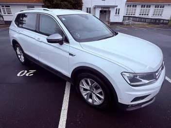 Volkswagen Tiguan 2018 photo 2