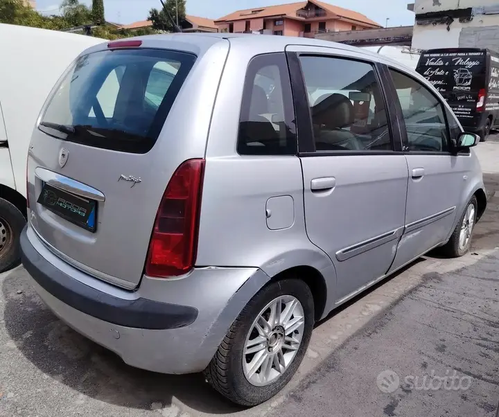 Lancia Musa 2006 photo 2