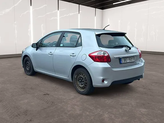 Toyota Auris 2010 photo 4