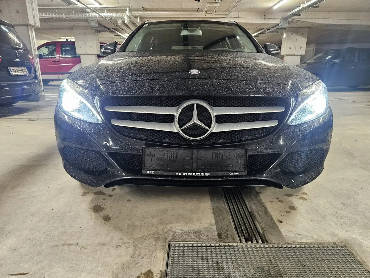 Mercedes-Benz C-Class 2016 photo 2