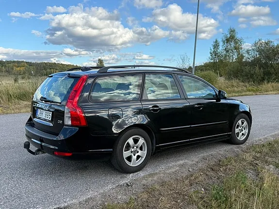 Volvo V50 2011 photo 4