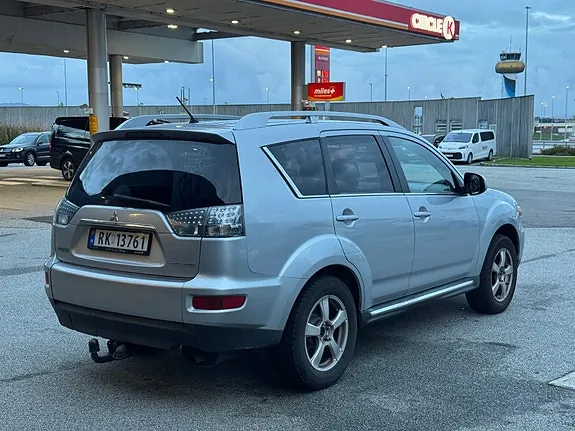 Mitsubishi Outlander 2010 photo 3
