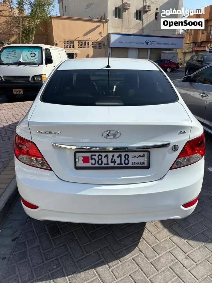 Hyundai Accent 2017 photo 2