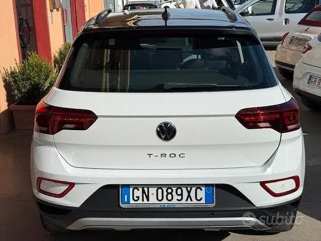 Volkswagen T-Roc 2023 photo 4