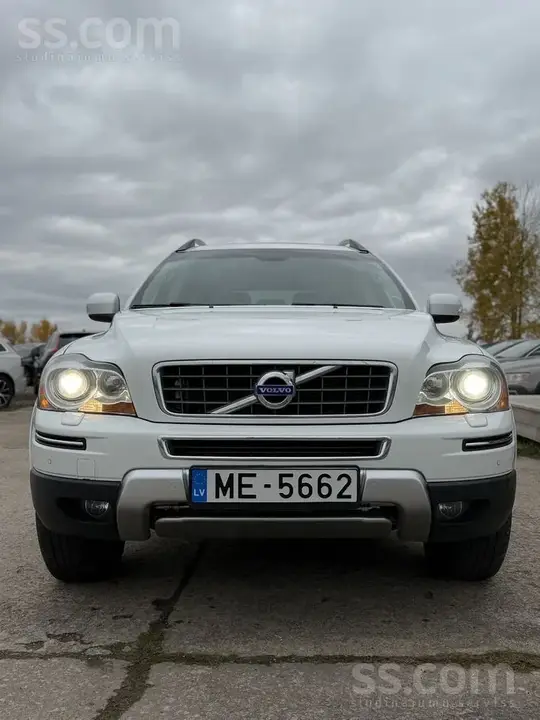 Volvo Xc90 2010 photo 2