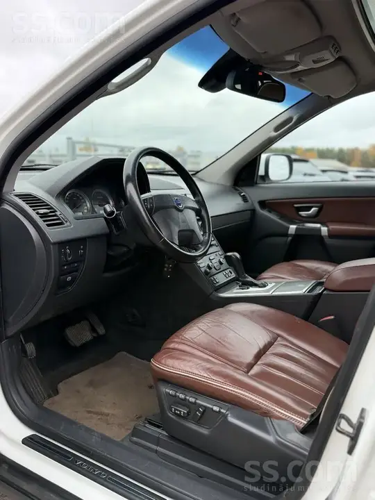 Volvo Xc90 2010 photo 4