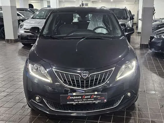 Lancia Ypsilon 2024 photo 2