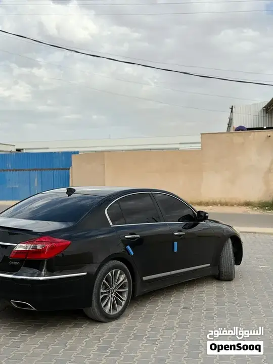 Genesis G70 2010 photo 3