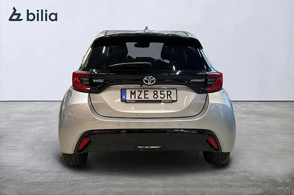 Toyota Yaris 2023 photo 5