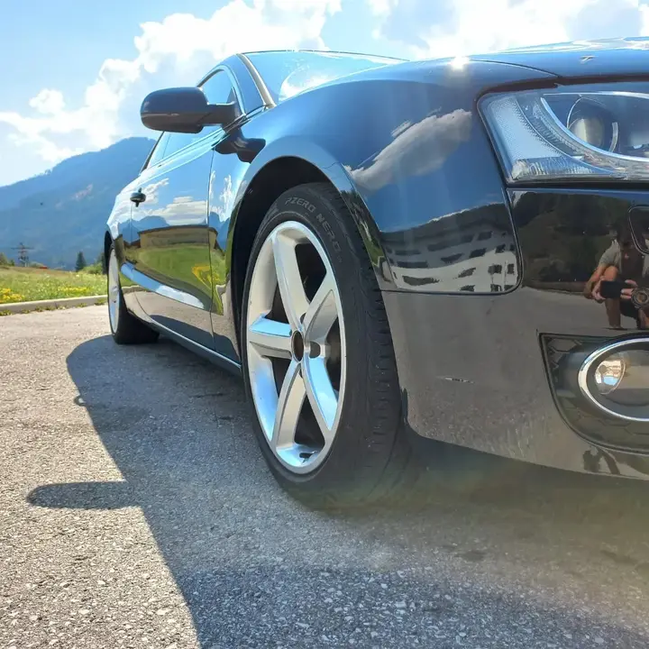 Audi A5 2009 photo 2