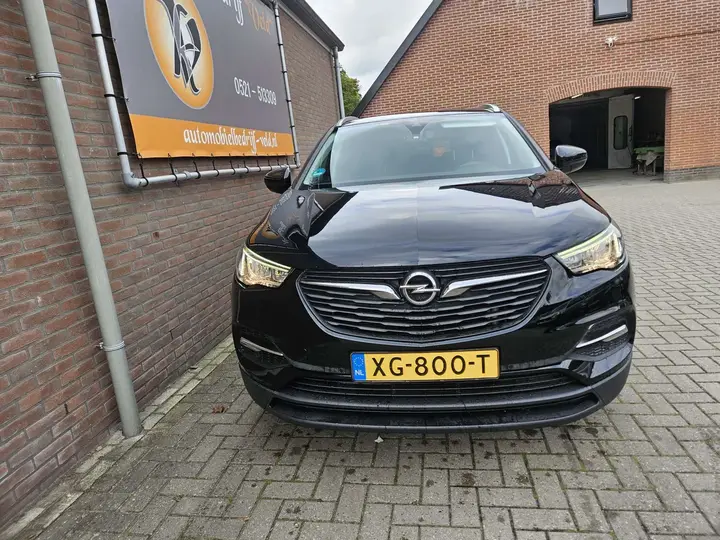 Opel Grandland X 2019 photo 2