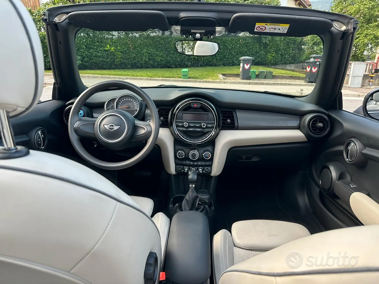 Mini Mini Cooper Cabrio 2017 photo 3