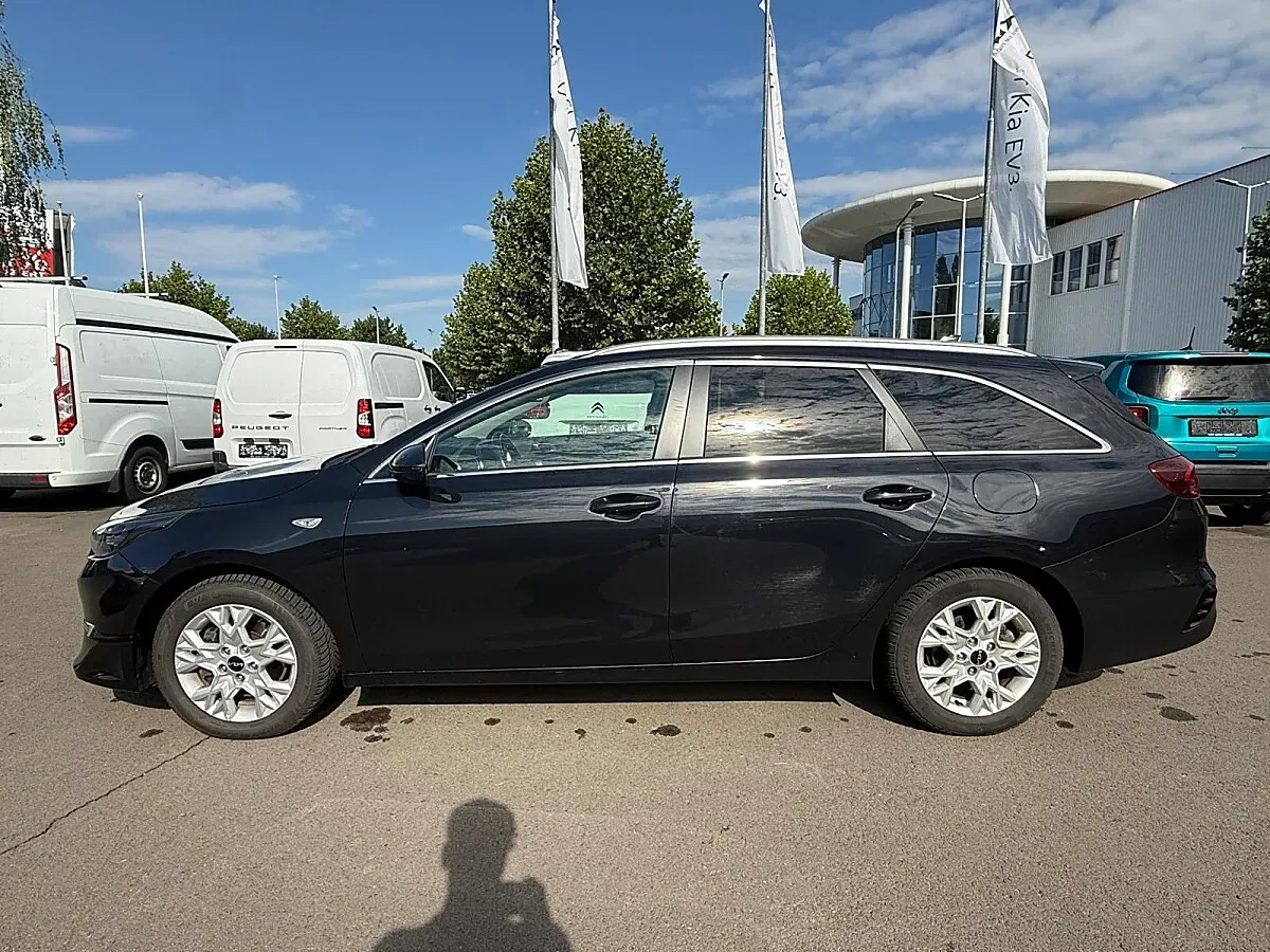Kia Ceed 2023 photo 2