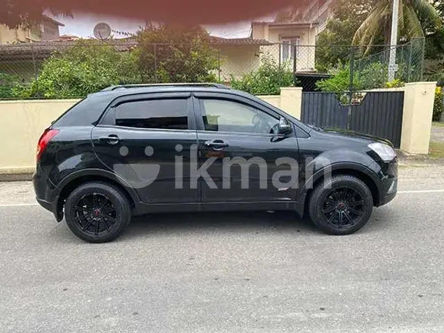 KG Mobility Korando 2011 photo 3