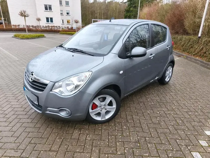 Opel Agila