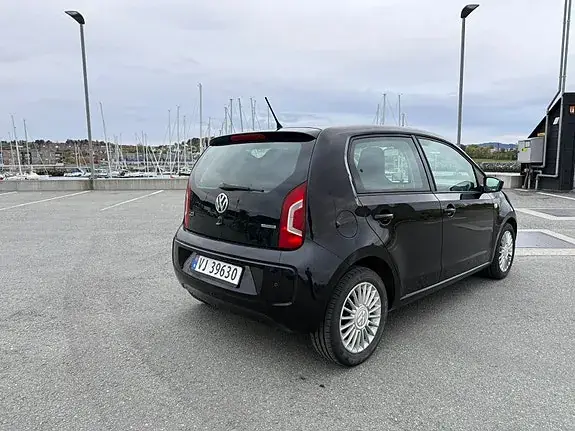Volkswagen Up 2014 photo 5