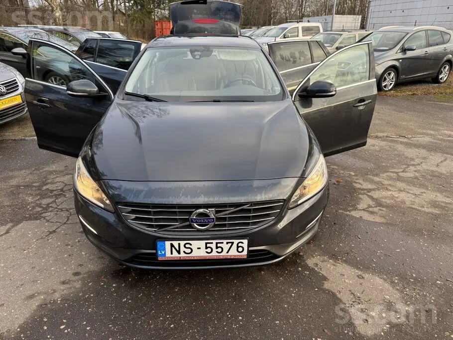 Volvo V60 2014 photo 2