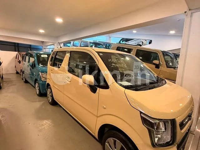 Suzuki Wagon R Fx 2024 photo 5
