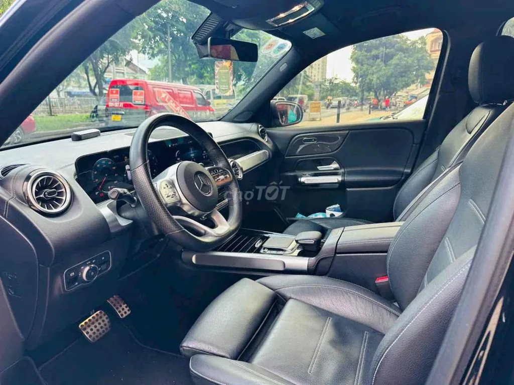 Mercedes-Benz Glb