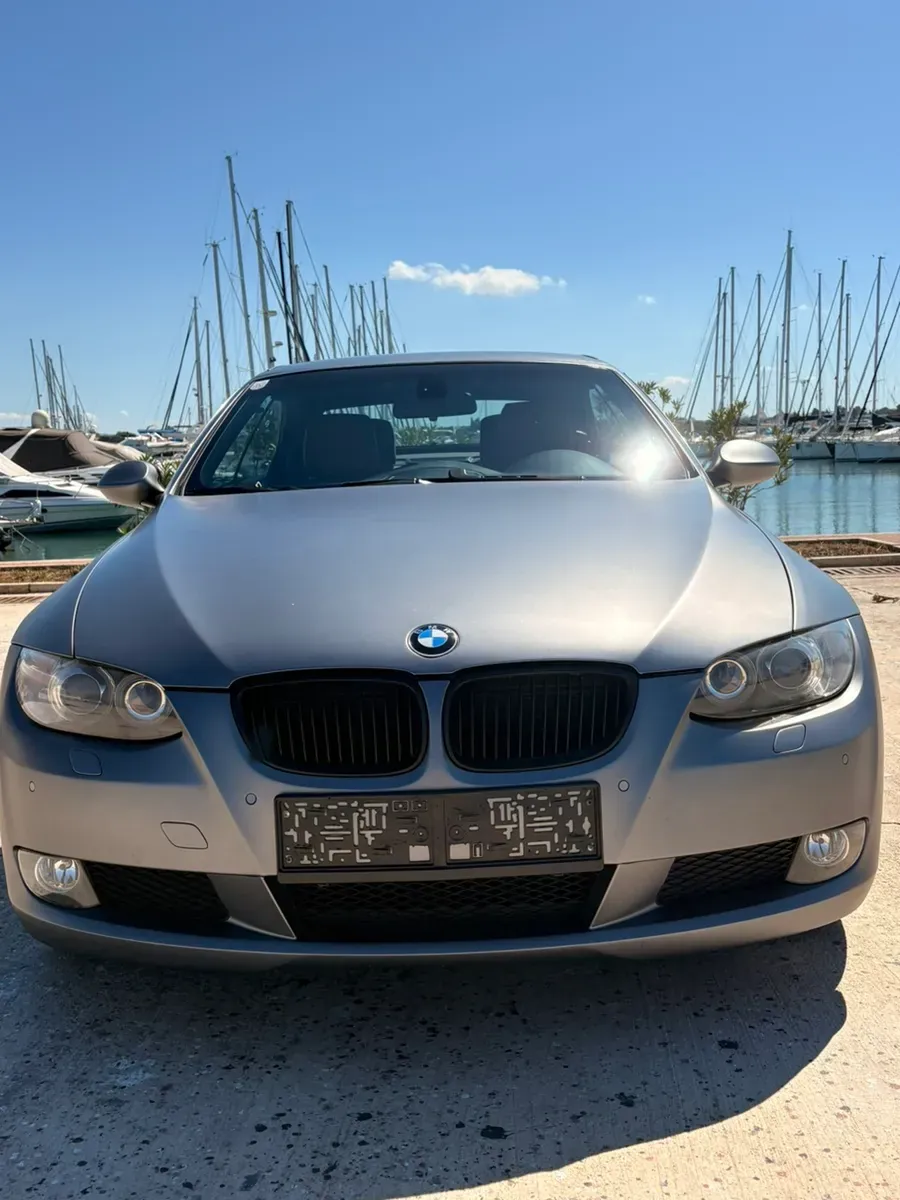 BMW 3 Series 2008 photo 2