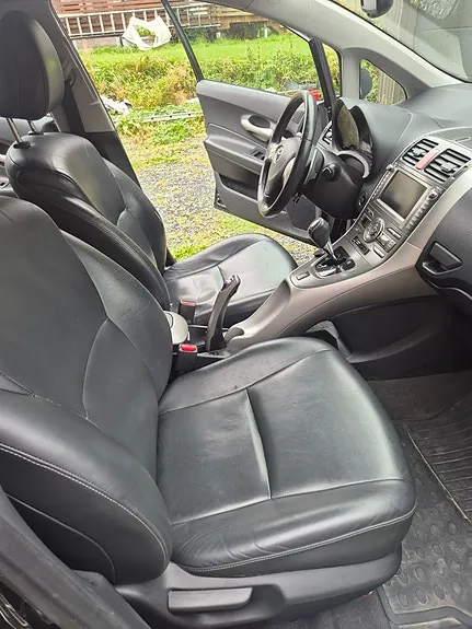Toyota Auris 2007 photo 2