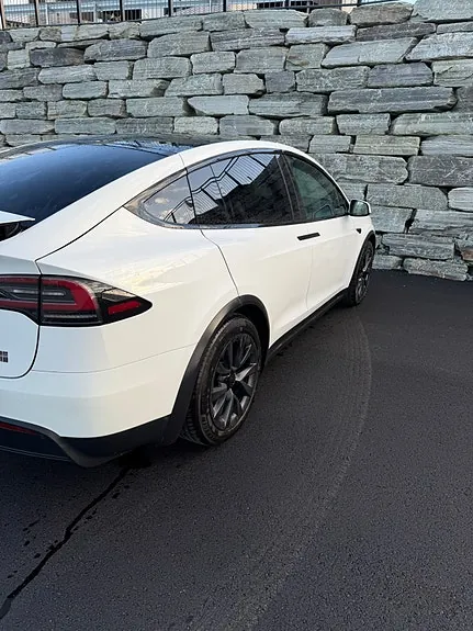 Tesla Model X 2023 photo 5