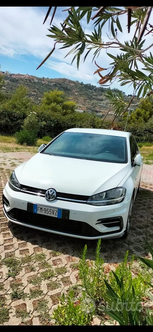 Volkswagen Golf 2018 photo 4