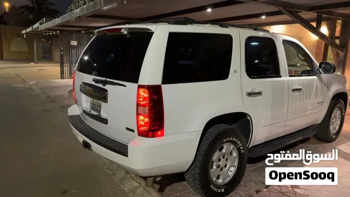 Chevrolet Tahoe 2012 photo 3