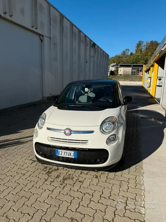 Fiat 500L 2015 photo 2