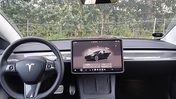 Tesla Model 3 2023 photo 4