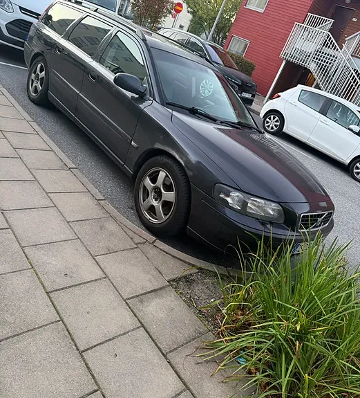 Volvo V70 2001 photo 2
