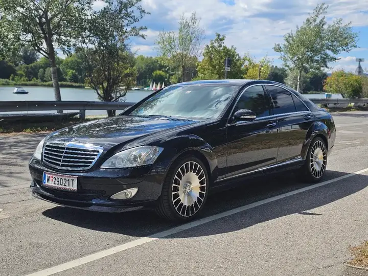 Mercedes-Benz S-Class 2007 photo 2