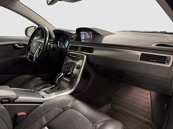 Volvo V70 2014 photo 4