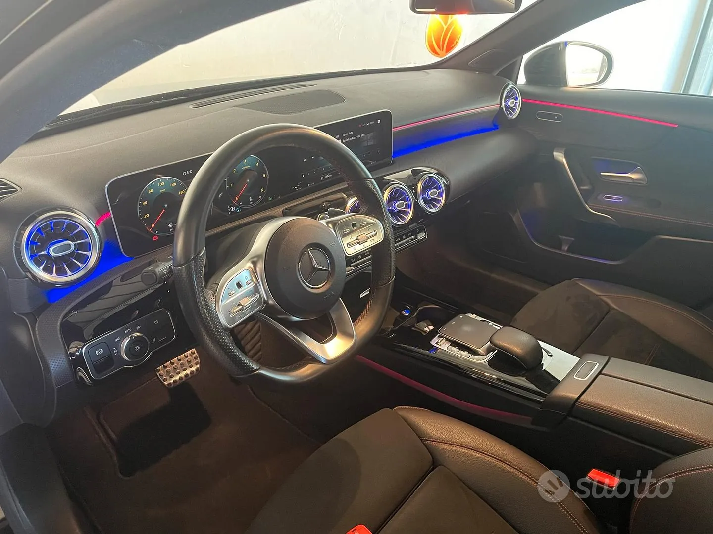 Mercedes-Benz A180D 2018 photo 3
