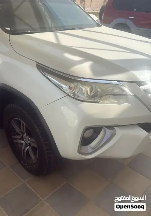 Toyota Fortuner 2017 photo 2