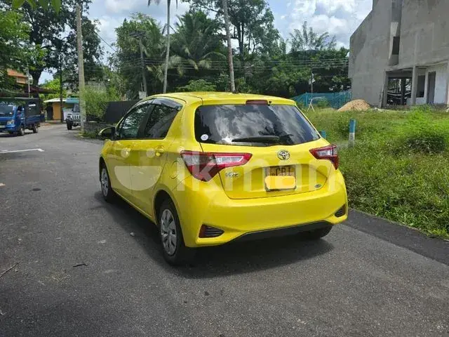 Toyota Vitz 2017 photo 5