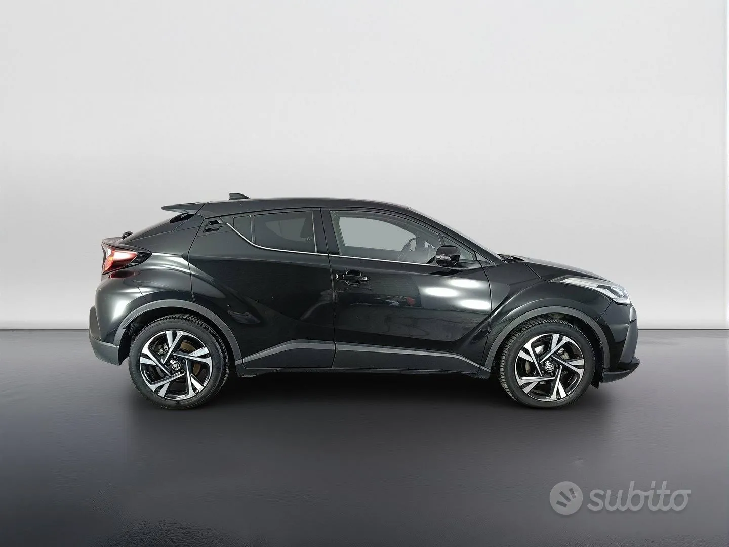 Toyota C-Hr 2023 photo 3