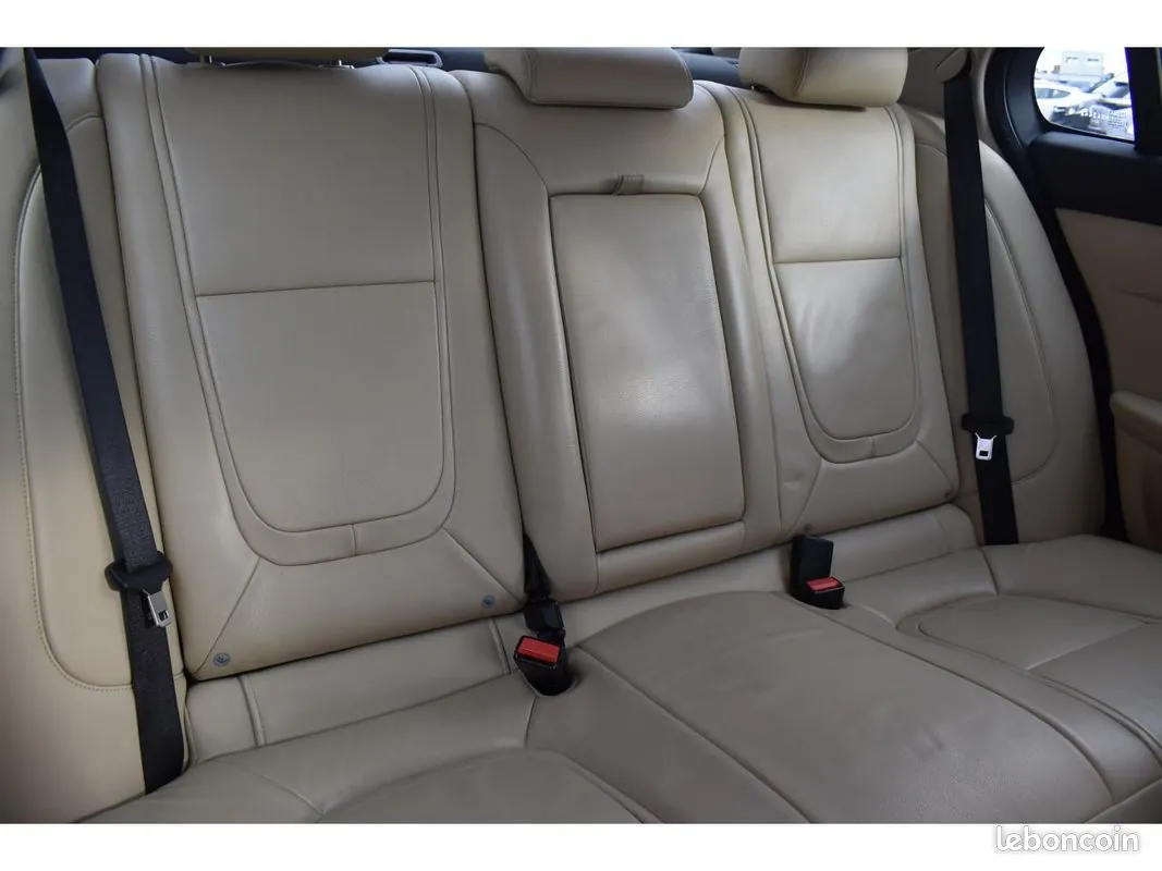 Jaguar Xf 2012 photo 5