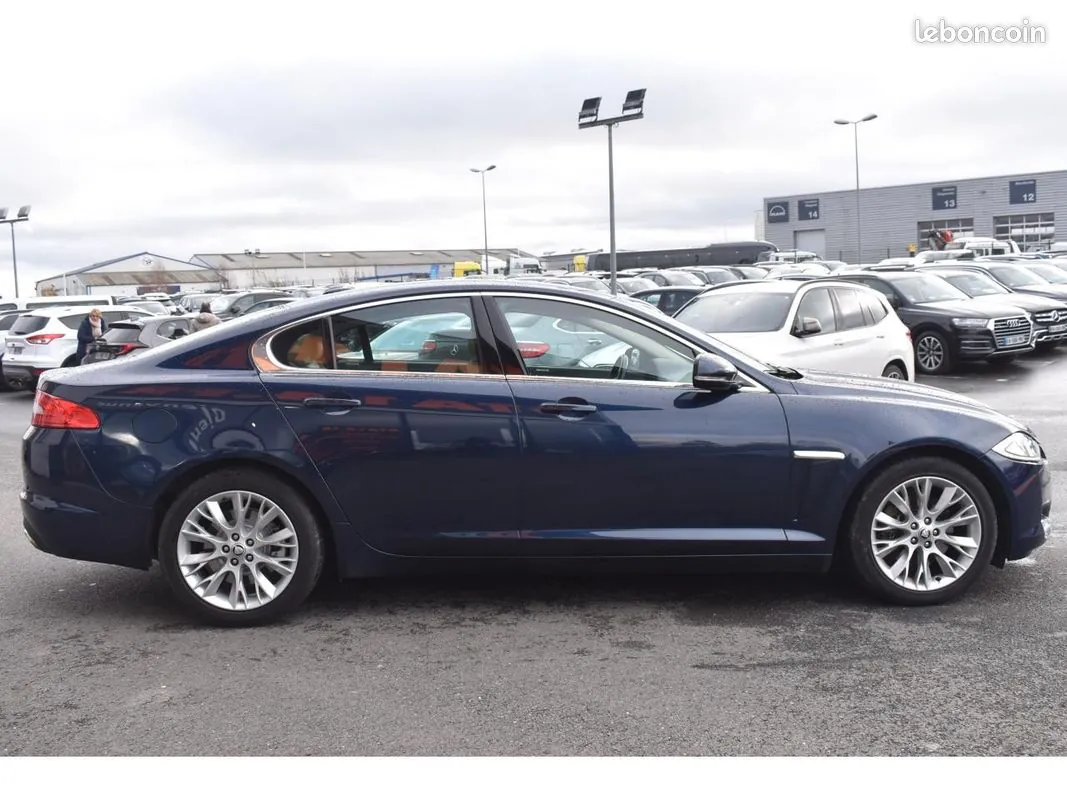 Jaguar Xf 2012 photo 4