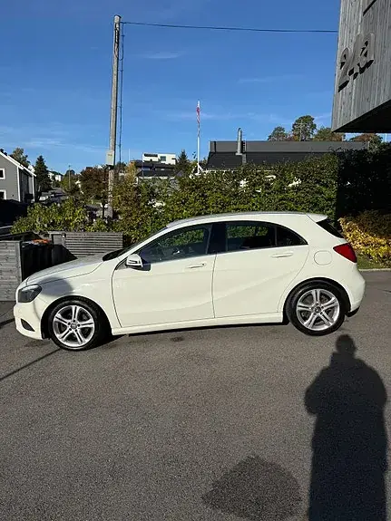 Mercedes-Benz A 180 2013 photo 3
