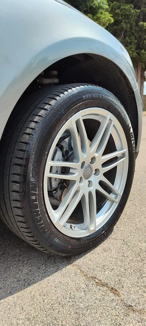 Audi Q5 2009 photo 3