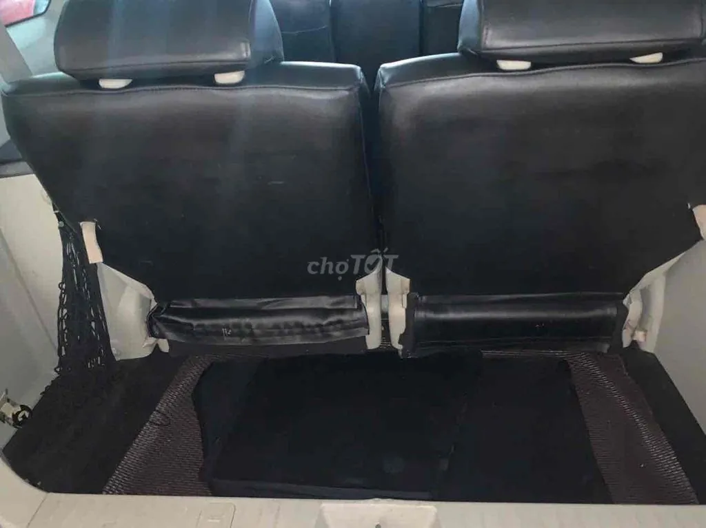 Mitsubishi Grandis 2009 photo 3