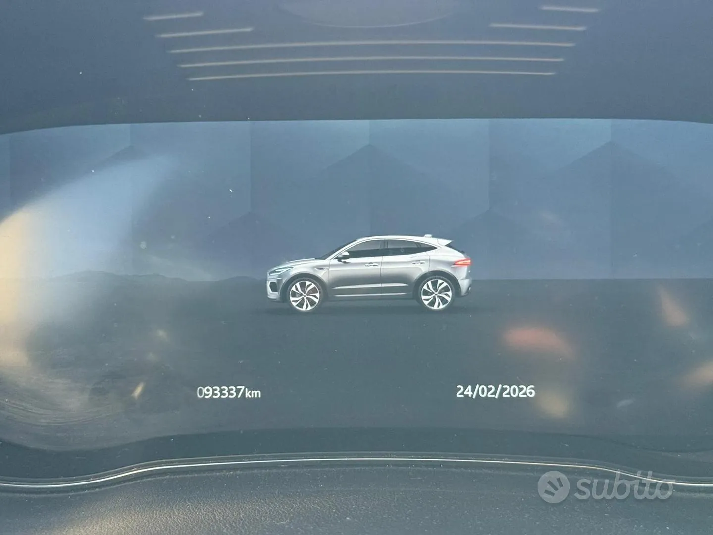 Jaguar E-Pace 2021 photo 4